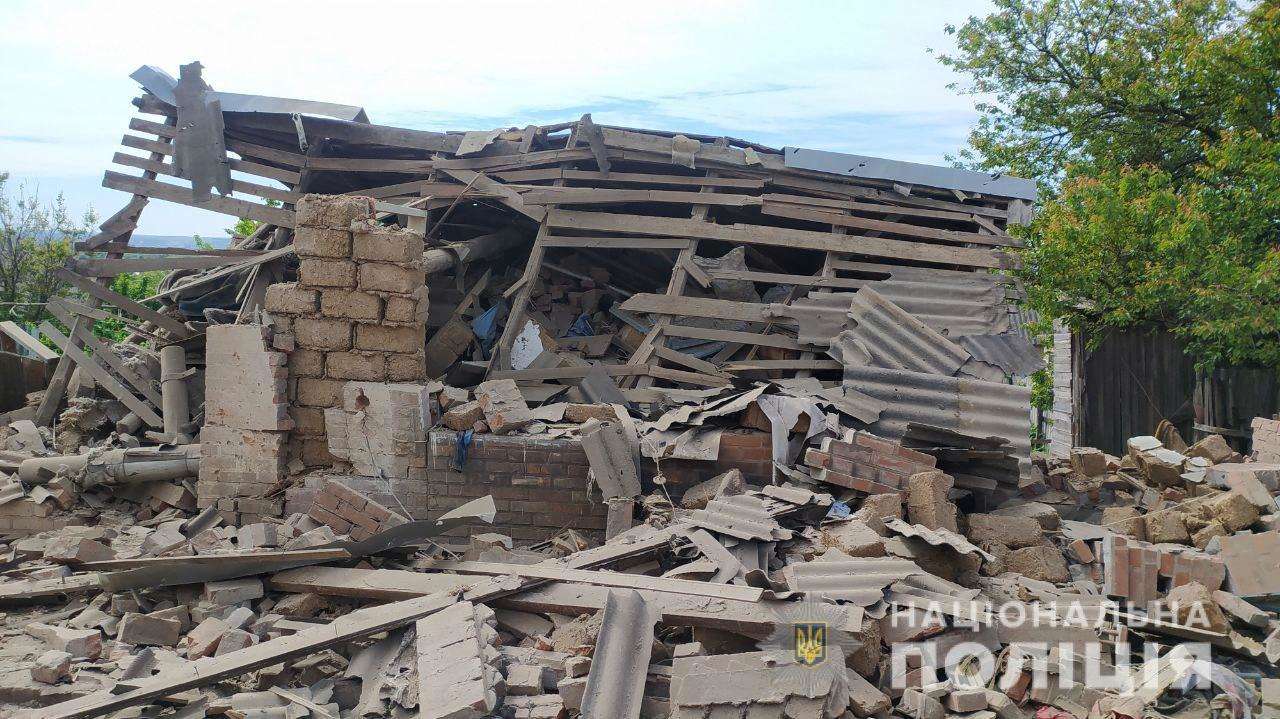 Застосовували "Гради" та важку артилерію: окупанти обстріляли 13 населених пунктів Донецької області