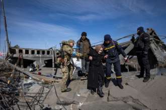 ЄСПЛ заборонив Росії бомбардувати цивільні об'єкти в Україні/Фото: Getty Images ЄСПЛ заборонив Росії бомбардувати цивільні об'єкти в Україні
