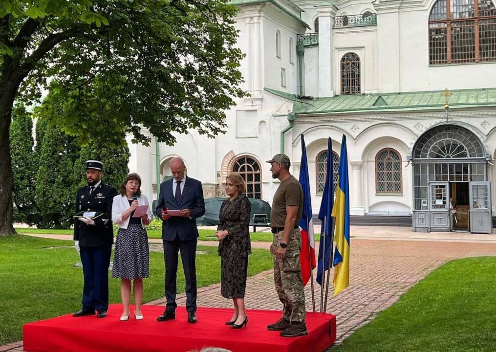 Олег Сенцов и Оксана Забужко получили высшую премию Франции. Фото: Минкультуры и информационной политики Украины Орден Почесного легиона