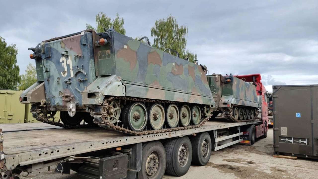 M113