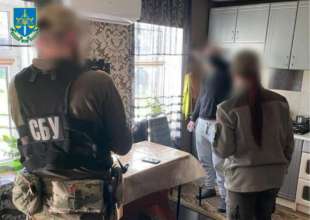 Встановлено, що він особисто відзняв фото та відео руху колони української військової техніки з боєприпасами Встановлено, що він особисто відзняв фото та відео руху колони української військової техніки з боєприпасами