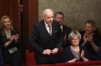 Парламент Угорщини обрав нового президента країни/Фото: REUTERS Парламент Угорщини обрав соратника Орбана новим президентом країни