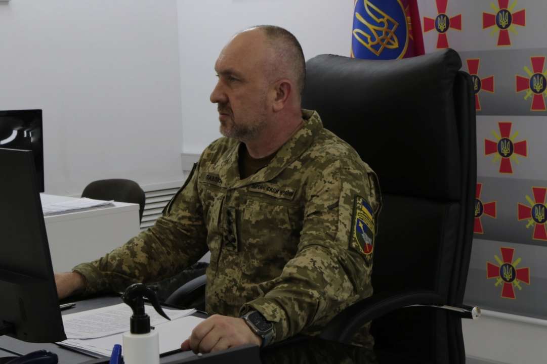 Павлюк закликав підтримувати захисників і словом, і ділом/Фото: Олександр Павлюк