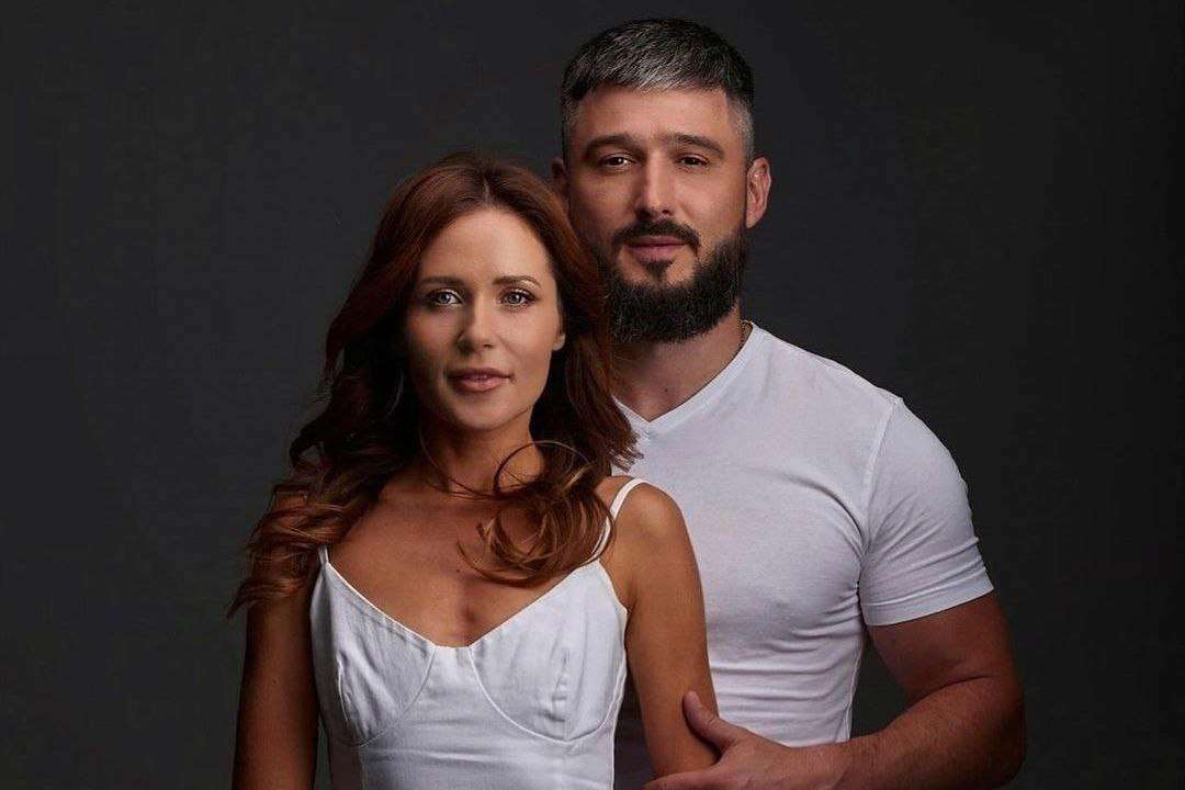 Борщ, шуба, курка: Наталка Денисенко по-українськи зустріла чоловіка з фронту