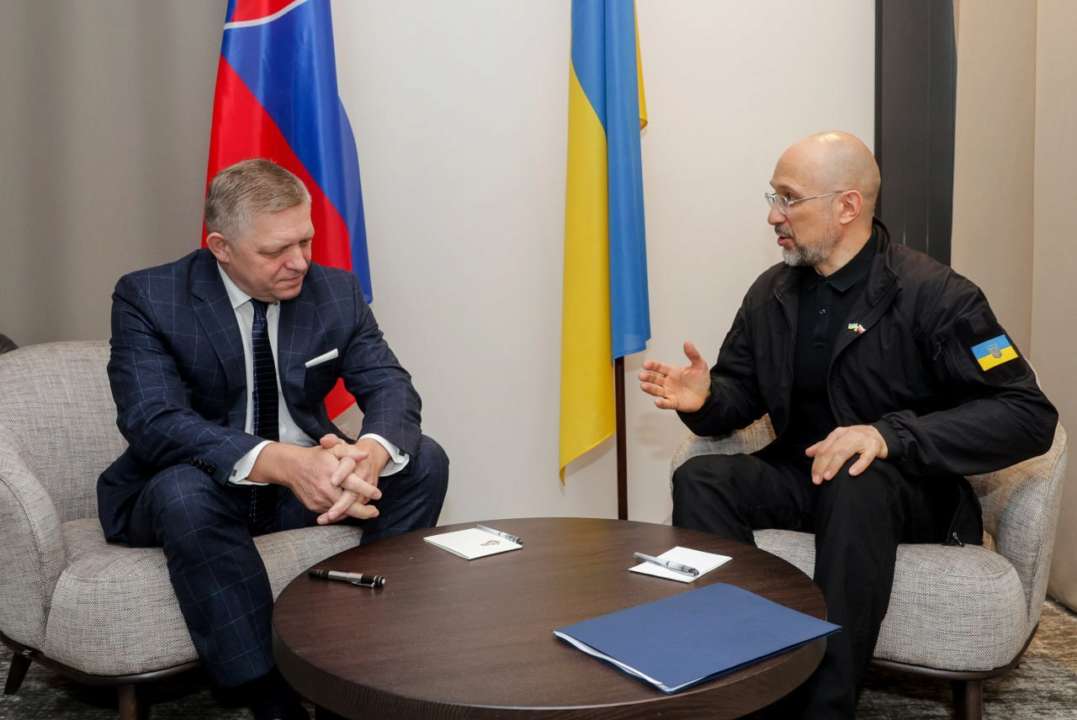 Україна не буде продовжувати транзитну угоду з росією після завершення строку її дії Шмигаль: Україна не буде продовжувати транзитну угоду з росією після завершення строку її дії