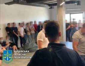 У Харкові накрили шахрайський call-центр / Фото: t.me/pgo_gov_ua У Харкові накрили шахрайський call-центр / Фото: t.me/pgo_gov_ua