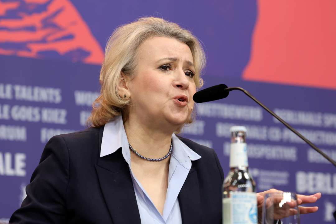 Забужко розпочала свою промову на Берлінале-2024 сигналом повітряної тривоги / Фото: Andreas Rentz/Getty Images Оксана Забужко розпочала свою промову на Берлінале-2024 сигналом повітряної тривоги
