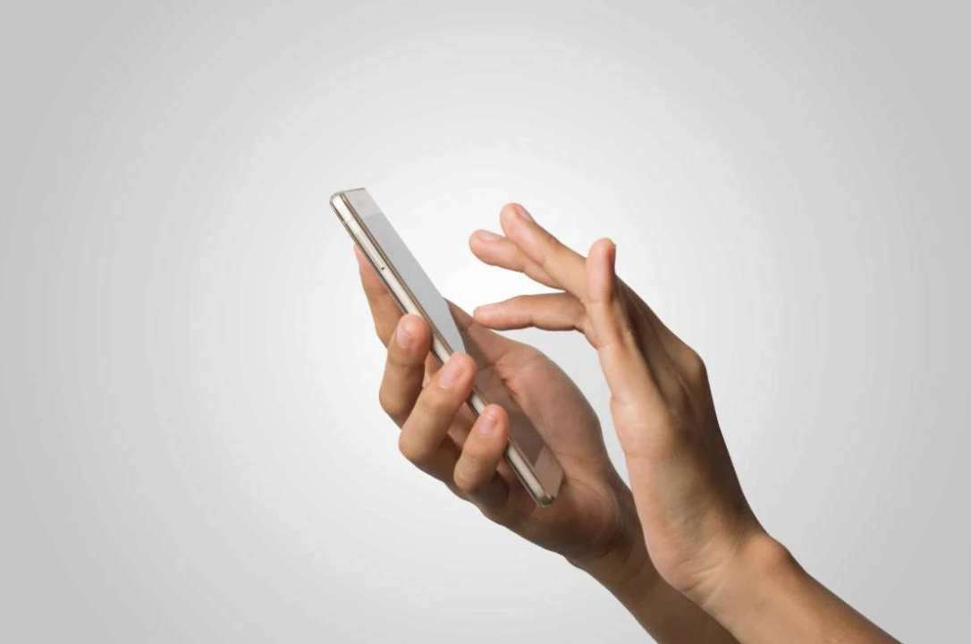 Як правильно активувати на пристрої Національний роумінг / Фото: jcomp/Freepik