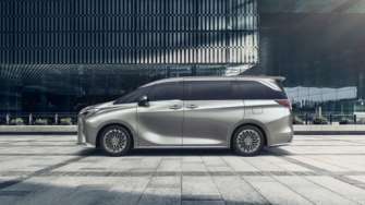 Фото: Lexus В такому й жити можна: Lexus показала новий розкішний мінівен LM500h. Фото