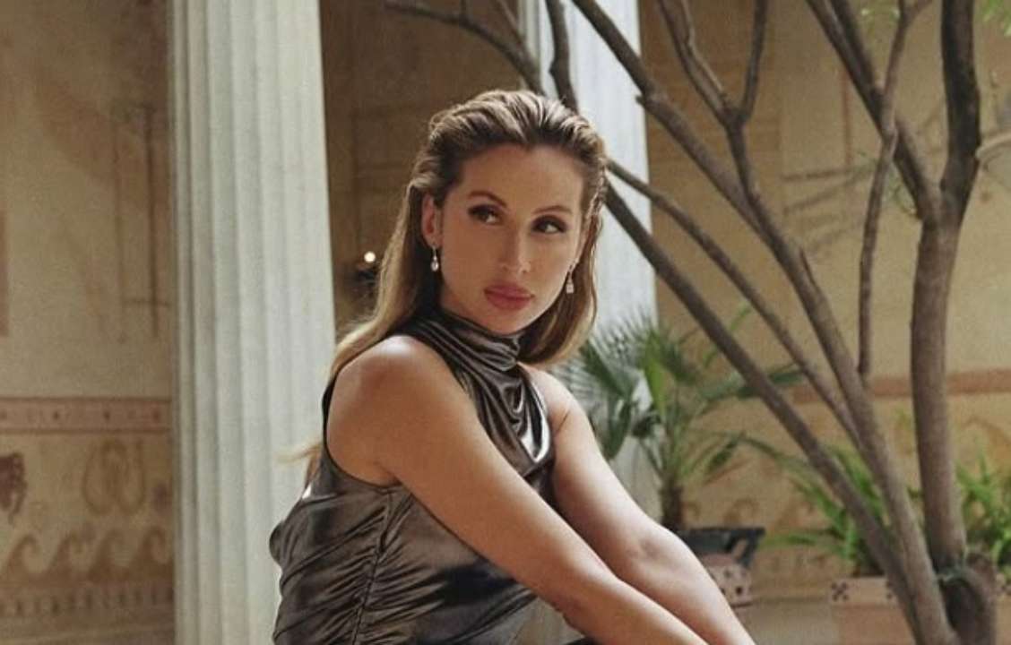 Светлана Лобода/Фото: Instagram lobodaofficial Светлана Лобода неожиданно поддержала Усика во время матча-реванша с Фьюри в Саудовской Аравии