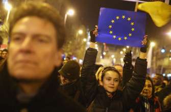 В 2025 году возможно открыть два кластера в переговорах с ЕС/Фото: Sean Gallup/Getty Images В 2025 году в переговорах о членстве Украины в ЕС можно открыть сразу два кластера