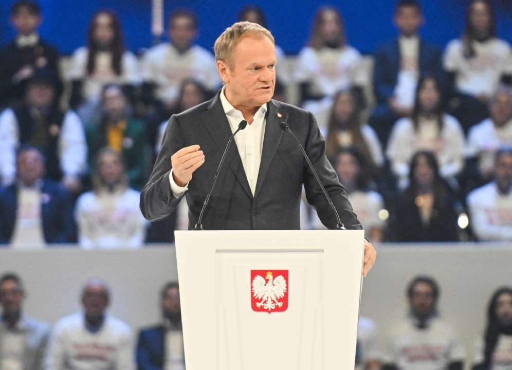 Туск заявил, что план Трампа провоцирует еще большее количество жертв среди населения Украины. Фото: GettyImages/Автор- Omar Marques Дональд Туск