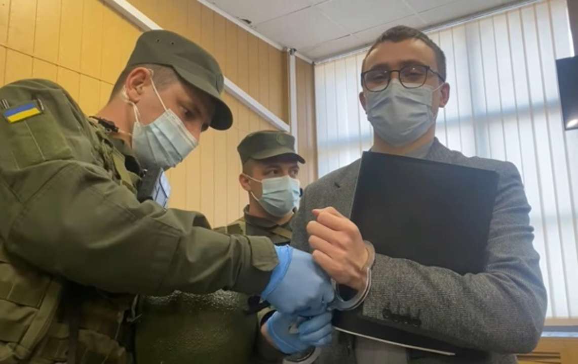 Стерненко відпустили під домашній арешт