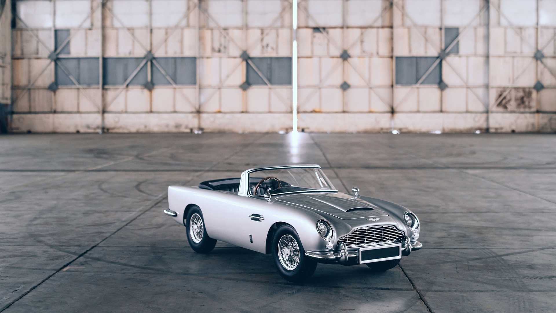 Фото: The Little Car Company AM DB5