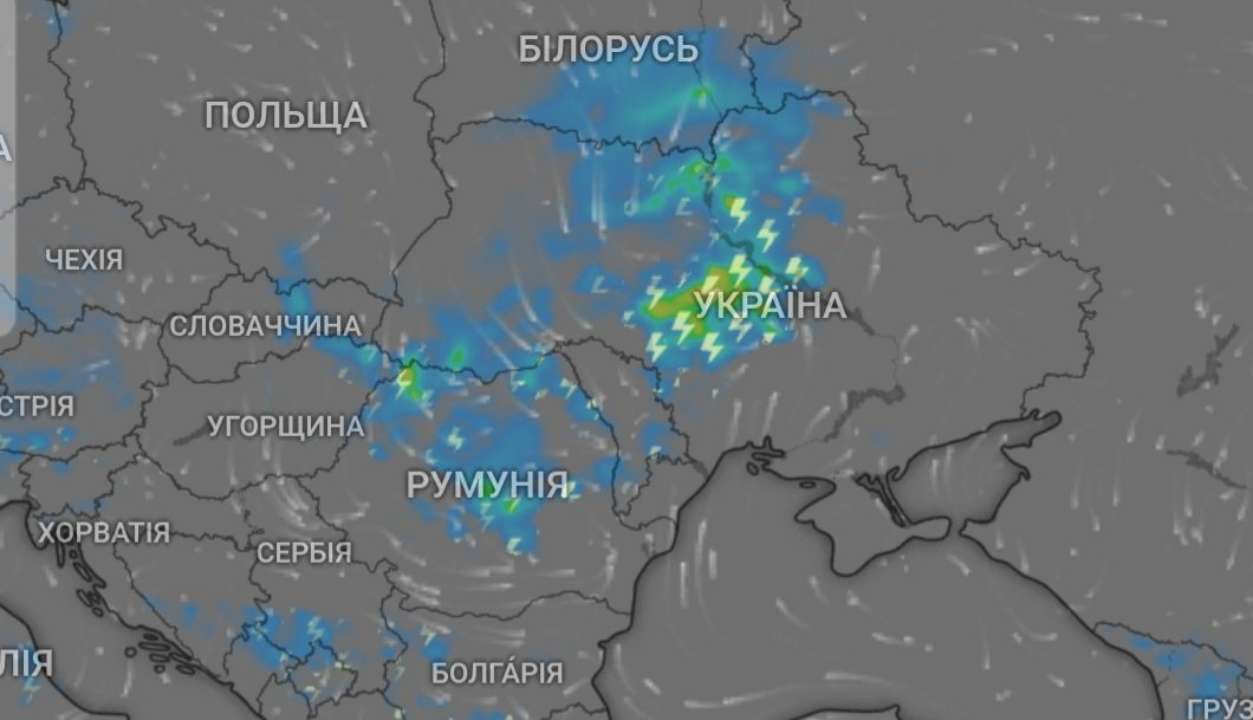 Непогода только усилиться и распространится на значительную территорию Украины, также придет значительное похолодание