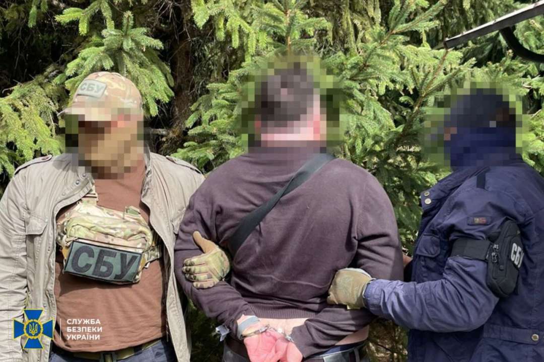 Серед затриманих – адвокати, посадовці ТЦК та центру надання адміністративних послуг СБУ затримала адвокатів та посадовців ТЦК, які допомагали військовозобов’язаним ухилитися від служби