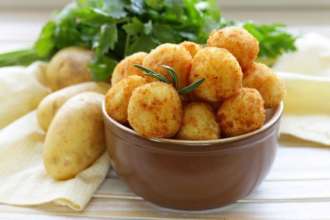 Рецепт сирних крокетів/Фото: Їмо Вдома for Pinterest Сирні крокети