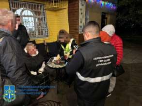 Фото: ТГ-канал Офіс Генерального прокурора Правоохоронці викрили лікарку та військовослужбовця, які вимагали кошти з ветерана