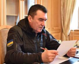 Данилов объяснил, почему о потерях ВСУ нельзя сообщать в цифрах. Фото: Facebook секретаря СНБО Потери ВСУ