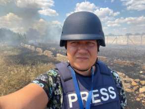 Португальские журналисты попали под обстрел в Николаевской области/Фото: SPILKA News/Тelegram Журналисты португальского телеканала попали под обстрел в Николаевской области. Фото