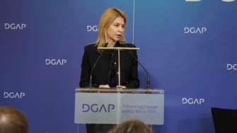 Україна не планує примусово повертати чоловіків призовного віку з-за кордону Україна не буде примусово повертати своїх громадян будь-якої статі чи віку – Стефанішина