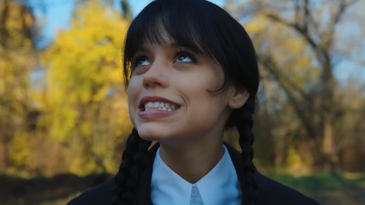 Netflix опублікували добірку невдалих дублів зі знімання "Венздей"/Фото: скриншот Netflix опублікували добірку невдалих дублів зі знімання "Венздей"/Фото: скриншот