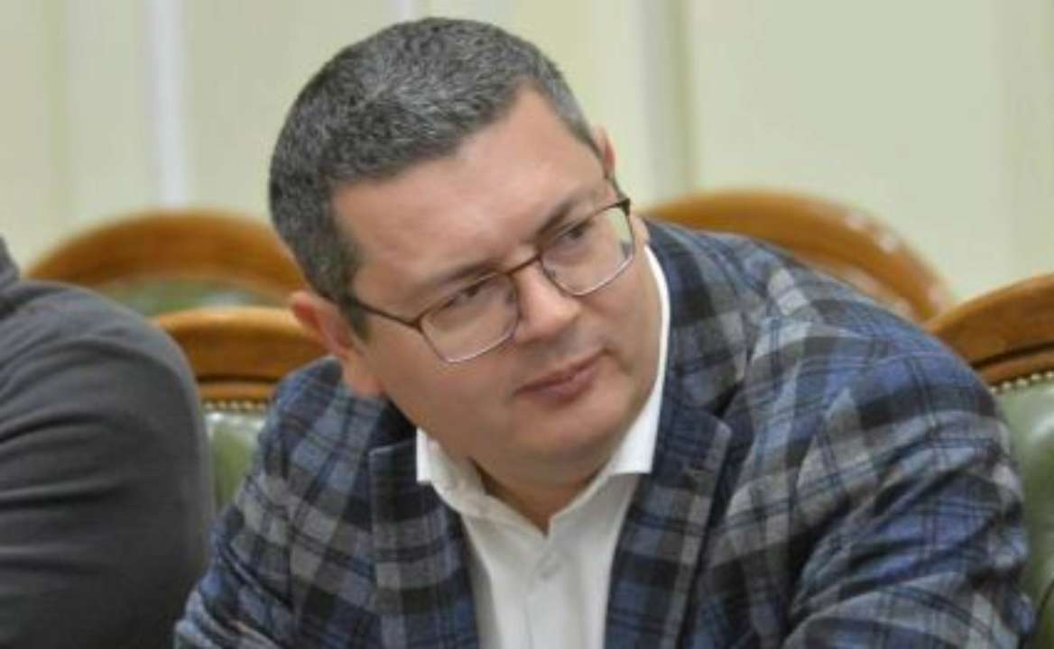 Відповідати також має все військово-політичне керівництво росії