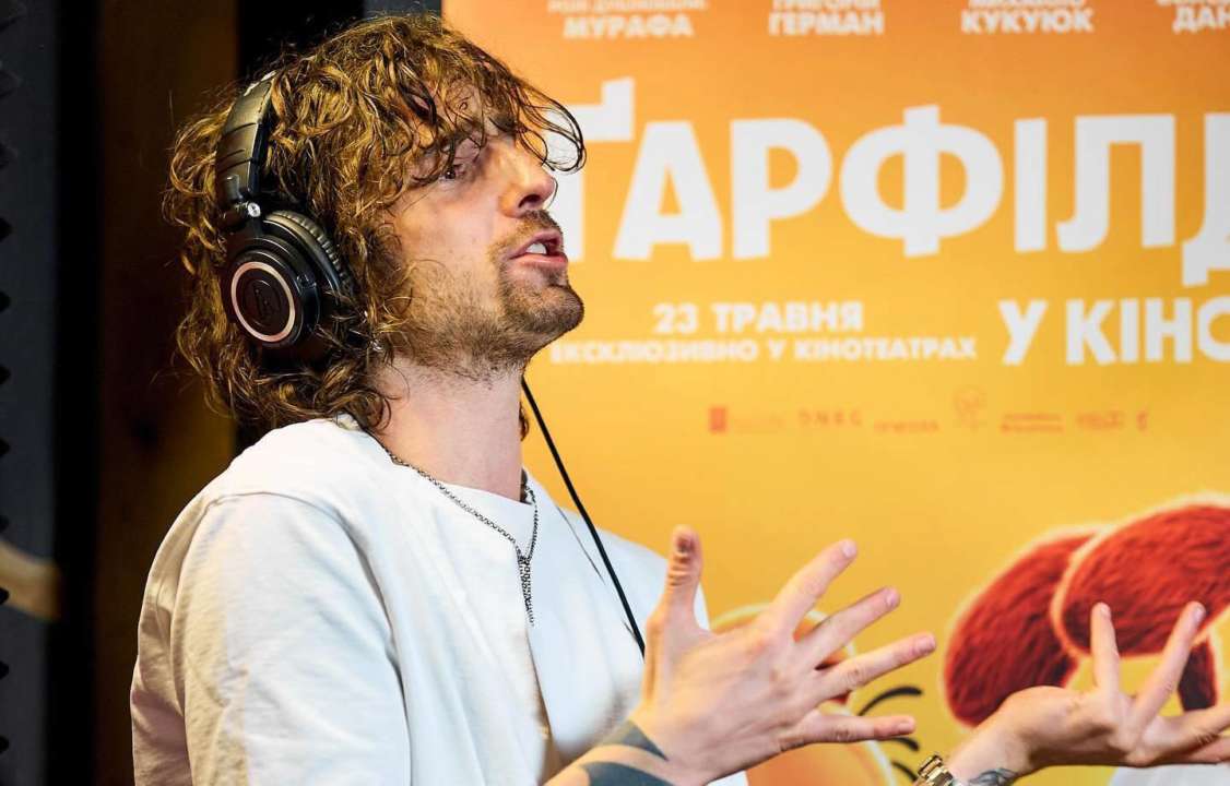 Дантес бросает вызов токсичным отношениям в новой песне "Дура"