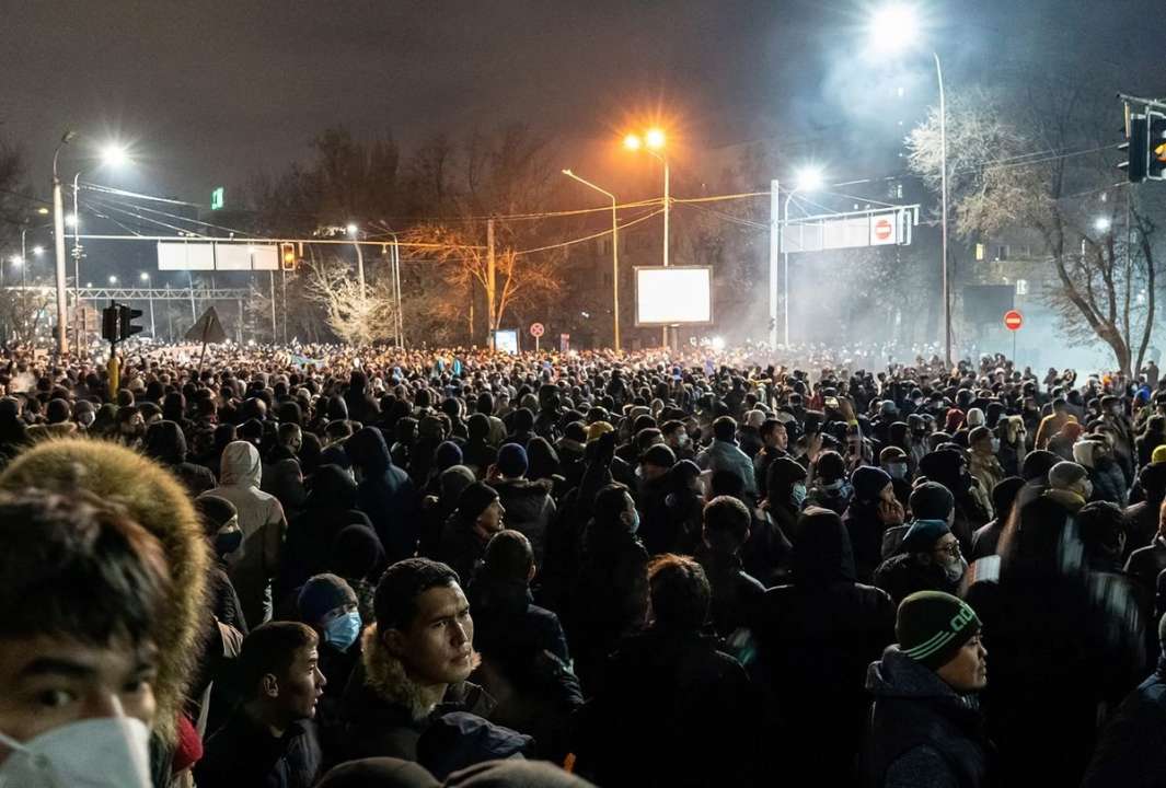 Зачистка вулиць та поширення протестів: яка зараз ситуація в Казахстані