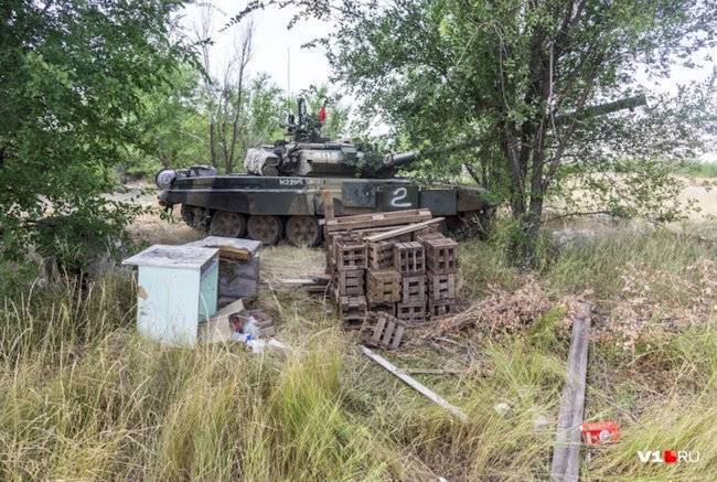 Фото: V1.ru В России на свалке нашли боевой танк
