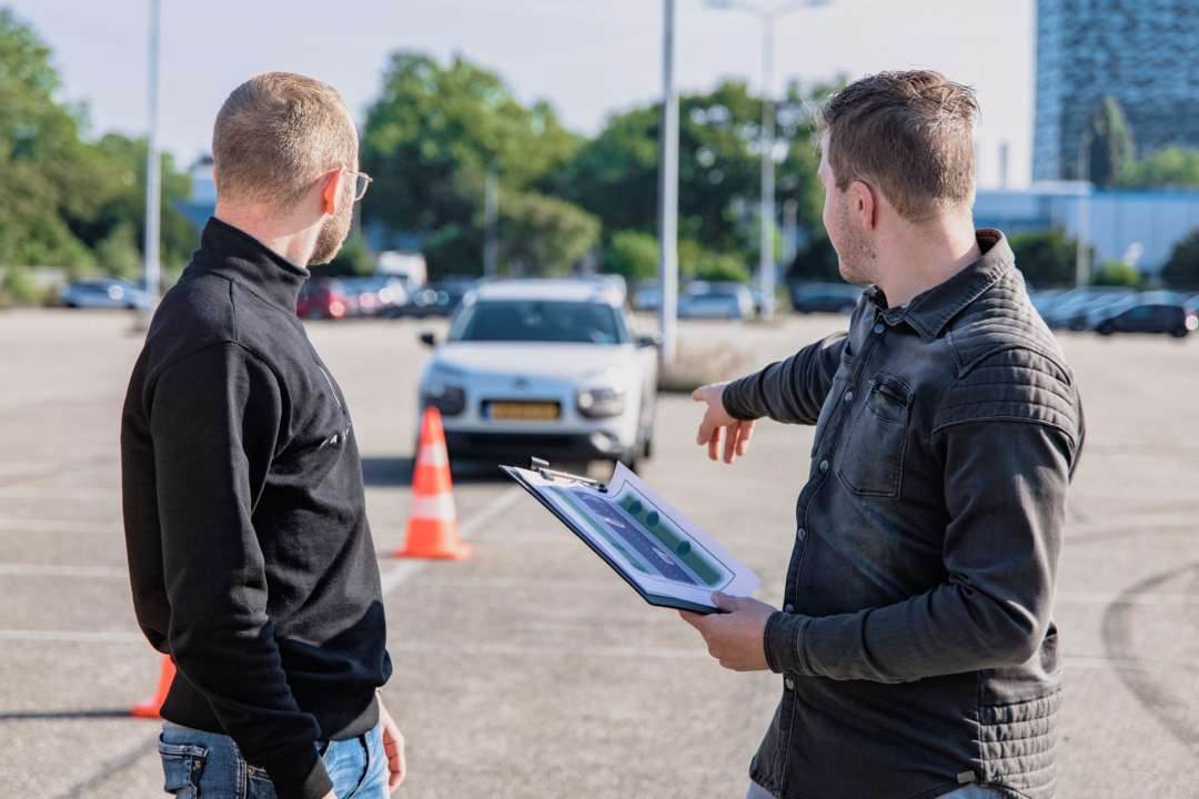 У МВС розповіли, як обміняти водійські права під час воєного стану/Фото: Unsplash У МВС розповіли, як обміняти водійські права під час військового стану/Фото: Unsplash