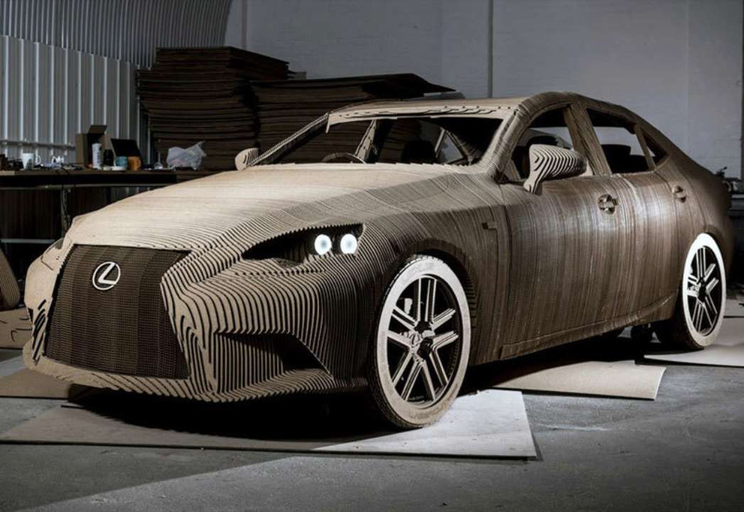 Автомобілі, створені з найнезвичніших матеріалів/Фото: Lexus Картонний Lexus
