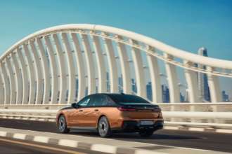 Фото: BMW BMW представила свій найпотужніший електромобіль