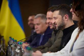 Зеленський назвав голову свого Офісу Андрія Єрмака одним із найпотужніших менеджерів у президентській команді/Фото: V_Zelenskiy_official Зеленський про Єрмака: Потужний менеджер, якого я поважаю
