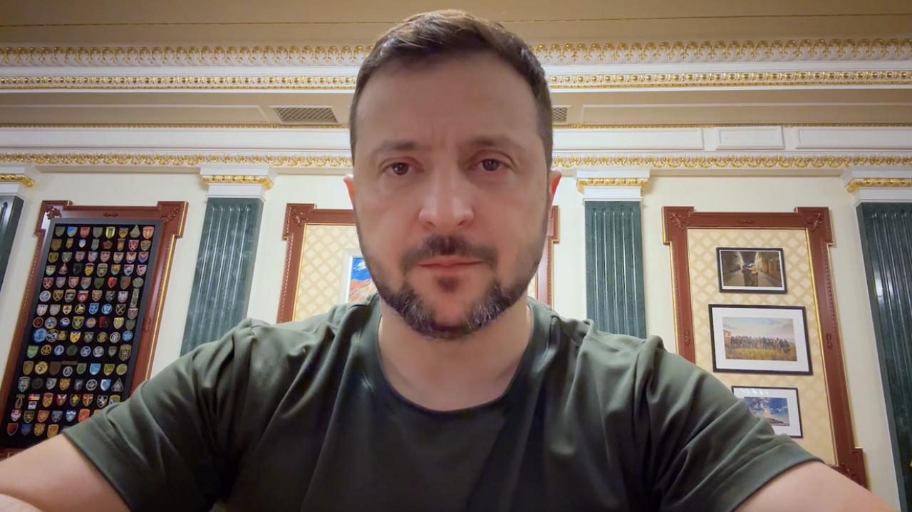 Зеленський запропонує на "Рамштайні" інвестувати в українське виробництво дронів і РЕБ Зеленський спробує переконати партнерів у необхідності інвестувати в українське виробництво