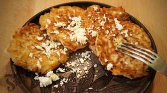 Фучки: рецепт старинной украинской кухни/Фото: panistefa.com Фучки: старинный рецепт украинских оладий из квашеной капусты