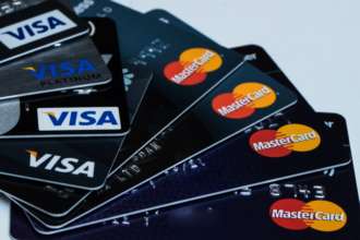 Mastercard заблокувала доступ російським банкам/Фото: S3studio/Getty Images Платіжна система Mastercard наклала санкції на Росію