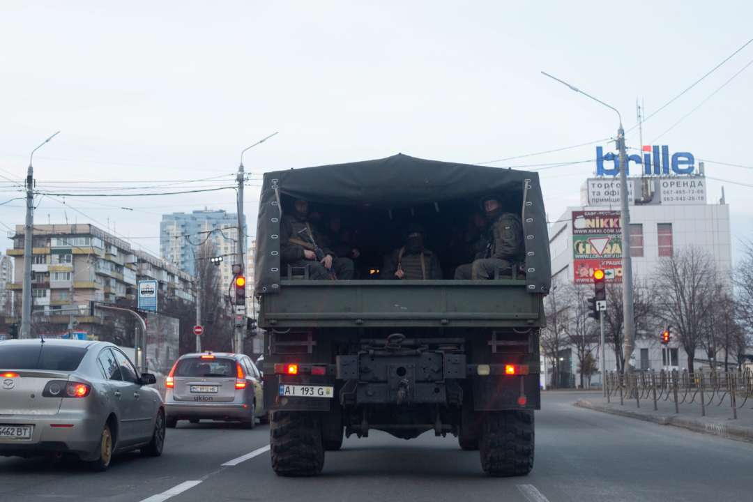 Россияне все еще удерживают позиции к востоку и западу от Киева