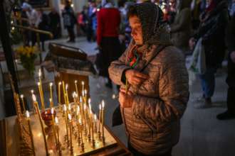 Онлайн трансляція Великоднього богослужіння в Україні/Фото: Getty Images Онлайн трансляція Великоднього богослужіння в Україні