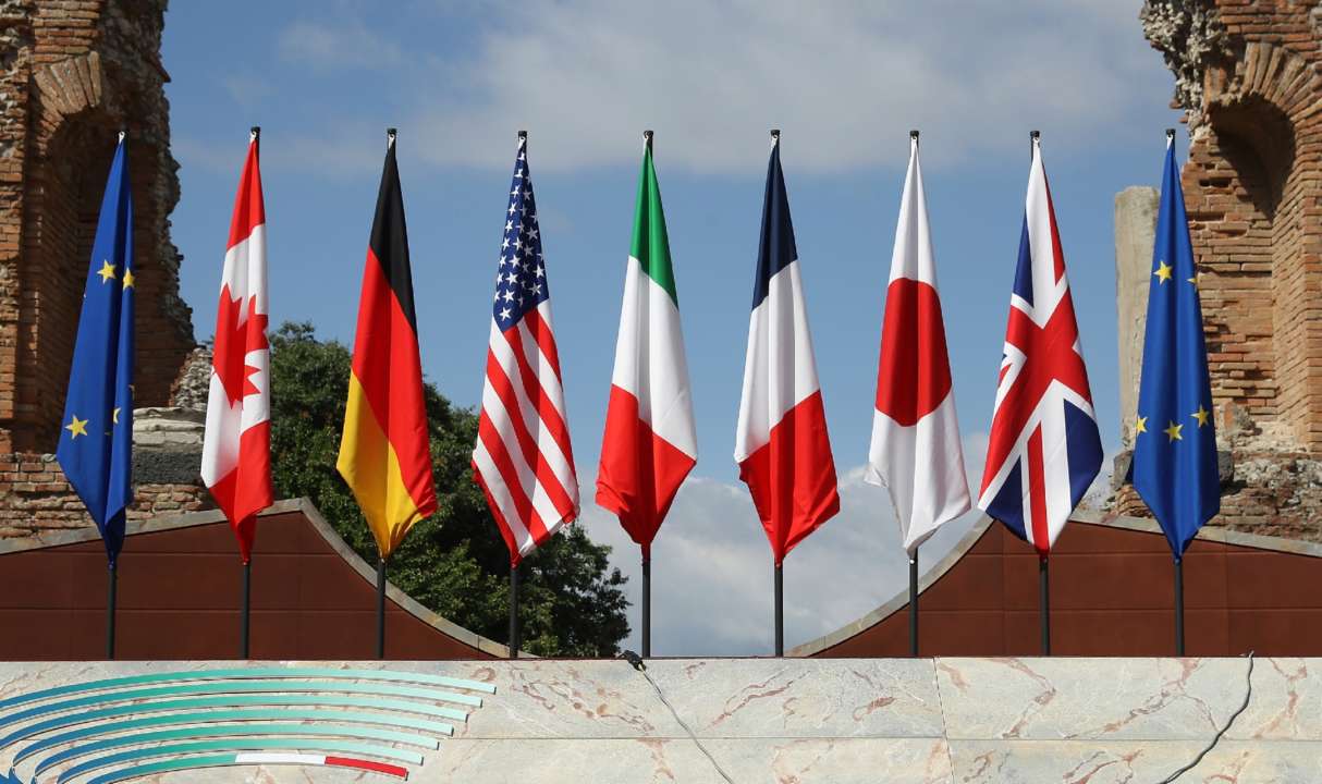 G7