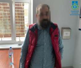 У Львові чоловік продавав канабіс просто в під'їзді будинку / Фото: t.me/lvivoblprok У Львові чоловік продавав канабіс просто в під'їзді будинку / Фото: t.me/lvivoblprok