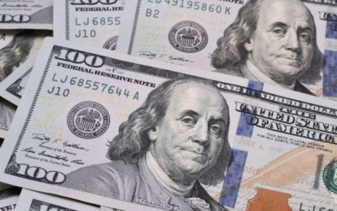 Гетманцев опитав передплатників: яким буде середній курс ₴ до $ у 2024-му Гетманцев опитав передплатників: яким буде середній курс ₴ до $ у 2024-му