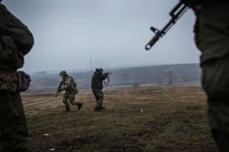 Фото: GettyImages Обстрелы на Донбассе: за сутки оккупанты 20 раз нарушили режим прекращения огня