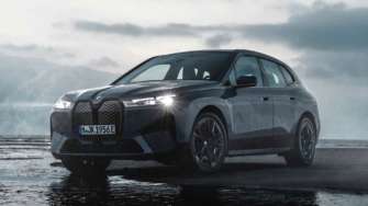 BMW розробила кросовер, який миттєво змінює колір кузова/Фото: BMW BMW