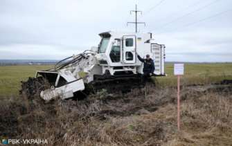 Україні передали Armtrac 400 для розмінування/Фото: РБК-Україна Armtrac 400