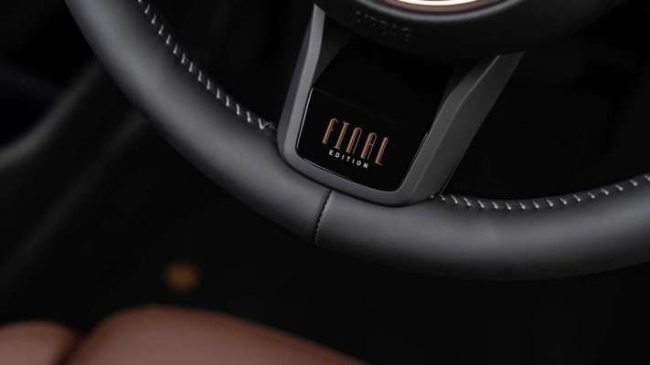 Фото: MINI Конец 54-летней истории: MINI показала лимитированный Clubman Final Edition