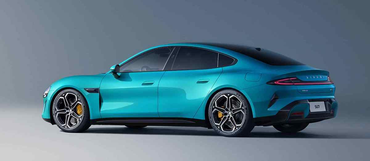 Фото: Xiaomi Первый автомобиль, и сразу конкурент Porsche: Xiaomi показала свой электрокар SU7. Фото