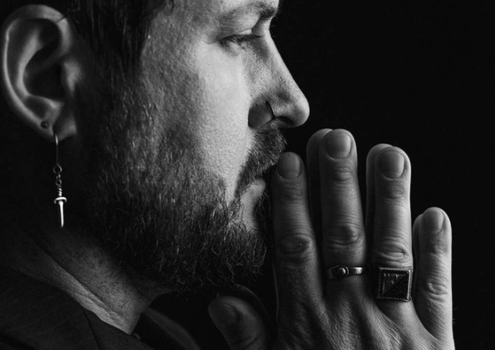 Чемеров/Фото: Instagram Sashachemerov Співак Чемеров постійно перебуває на фронті