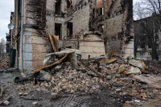 Оккупанты нанесли полсотни ударов по Харькову/Фото: Getty Images Дом