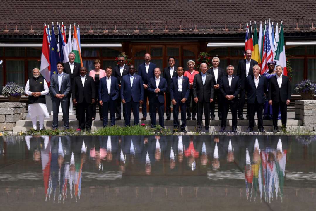 G7